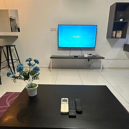 Summer Suites Klcc By Purple Orchid Kuala Lumpur Luaran gambar