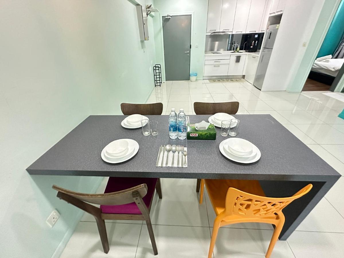 Summer Suites Klcc By Purple Orchid Kuala Lumpur Luaran gambar