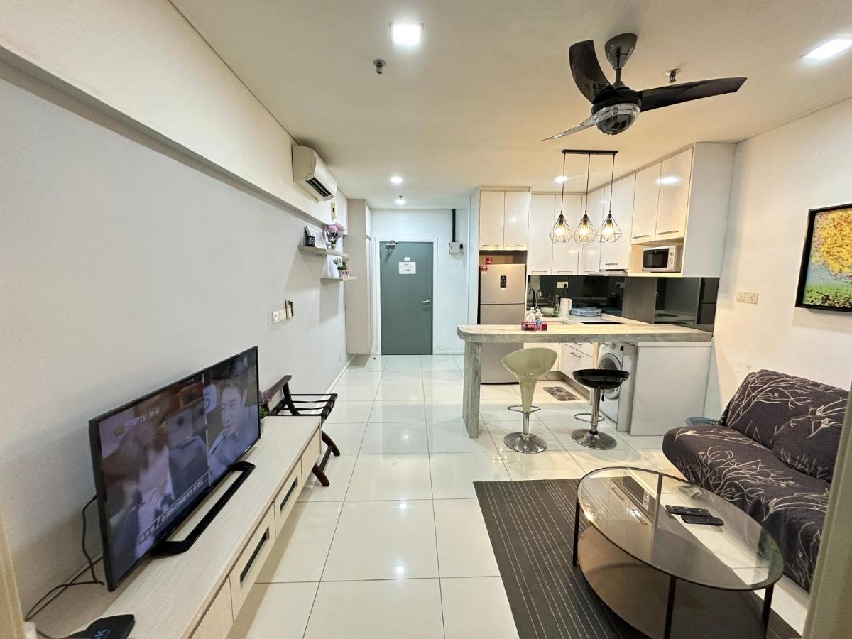 Summer Suites Klcc By Purple Orchid Kuala Lumpur Luaran gambar