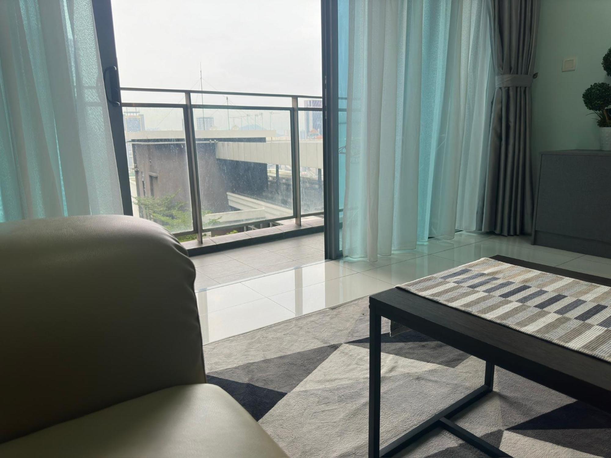Summer Suites Klcc By Purple Orchid Kuala Lumpur Luaran gambar