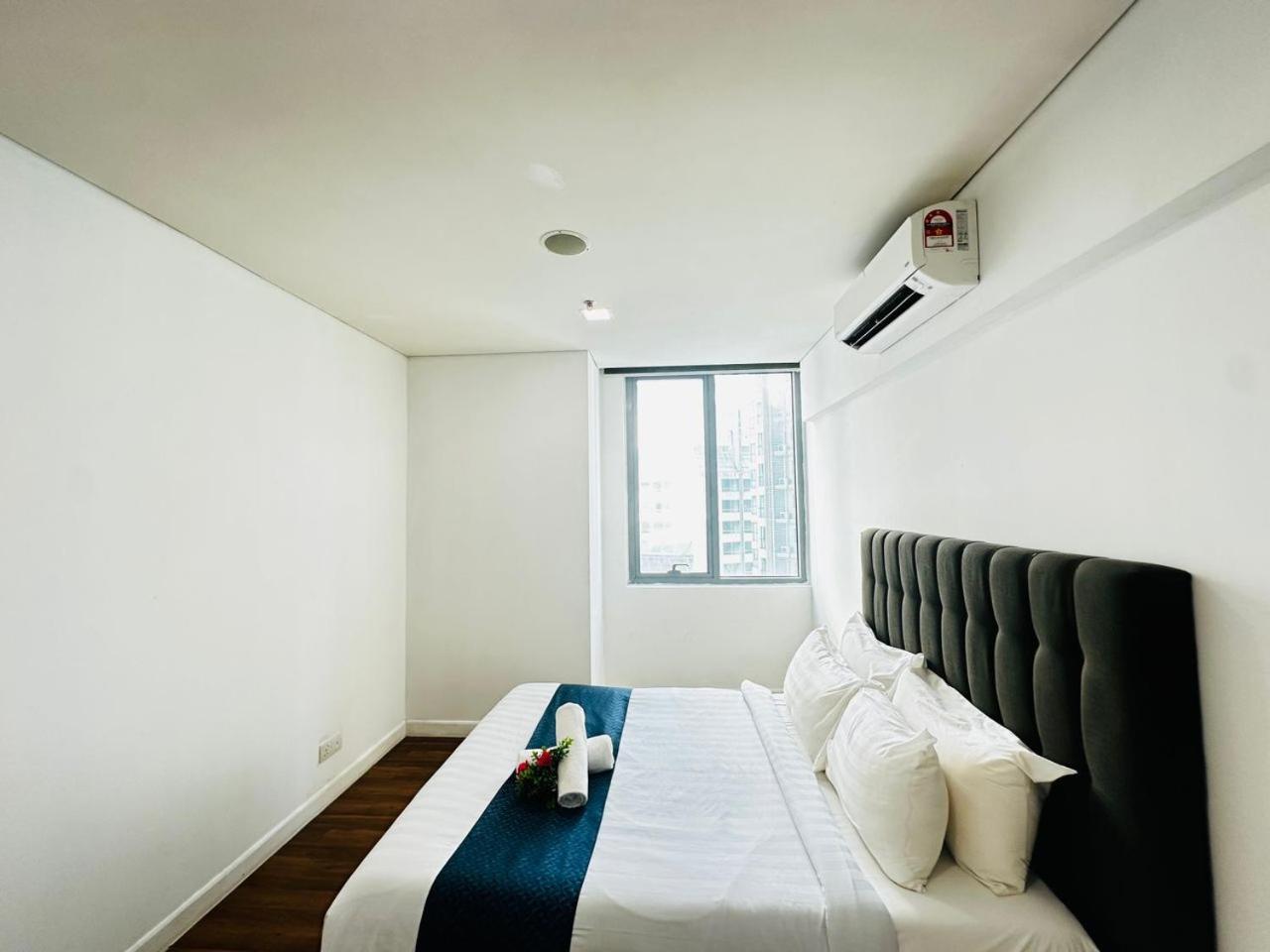 Summer Suites Klcc By Purple Orchid Kuala Lumpur Luaran gambar