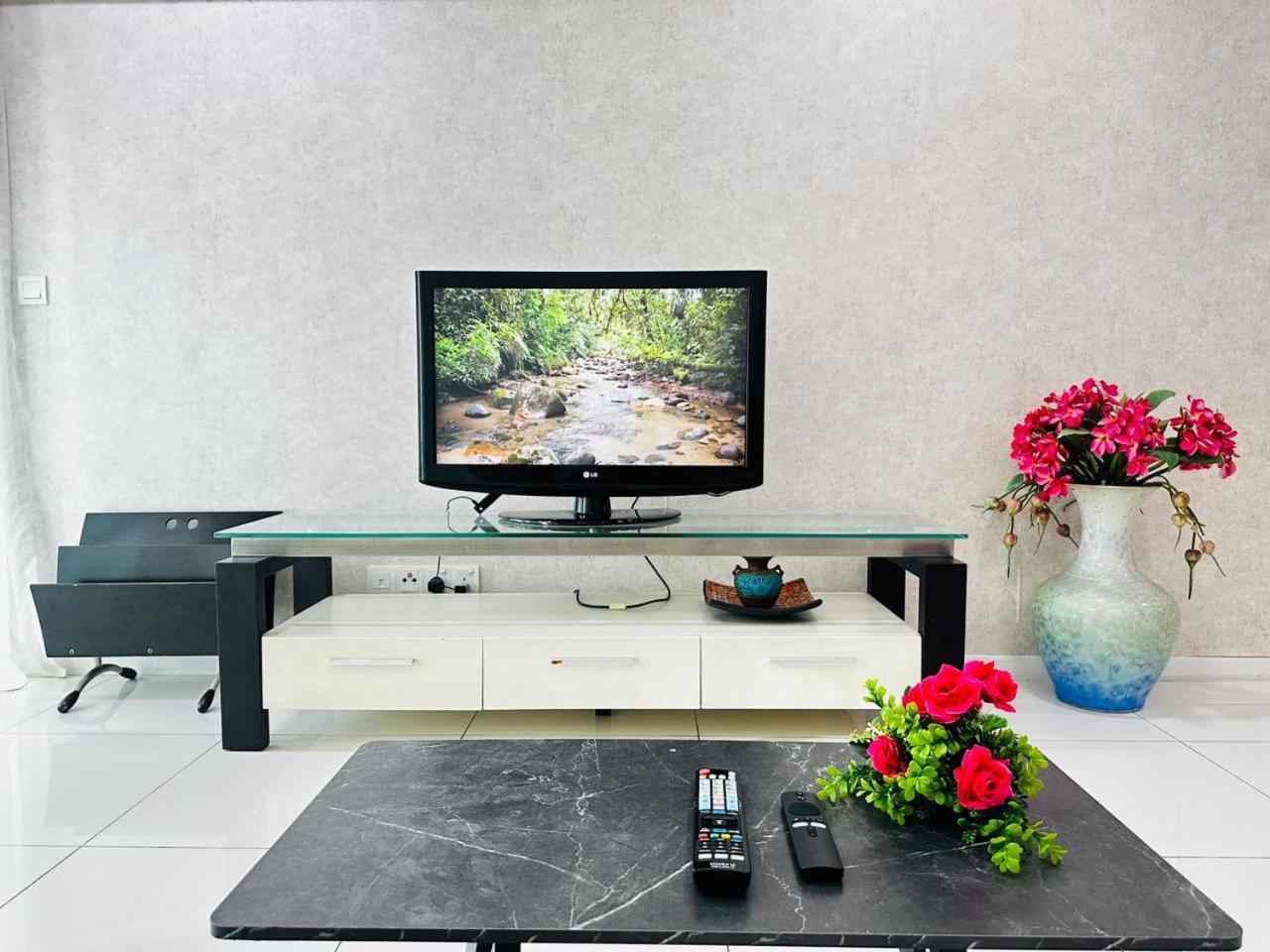 Summer Suites Klcc By Purple Orchid Kuala Lumpur Luaran gambar