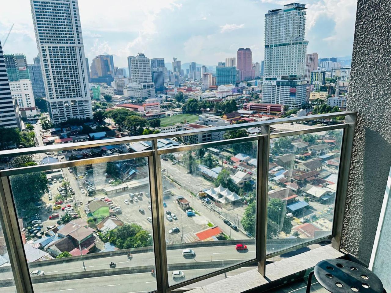 Summer Suites Klcc By Purple Orchid Kuala Lumpur Luaran gambar